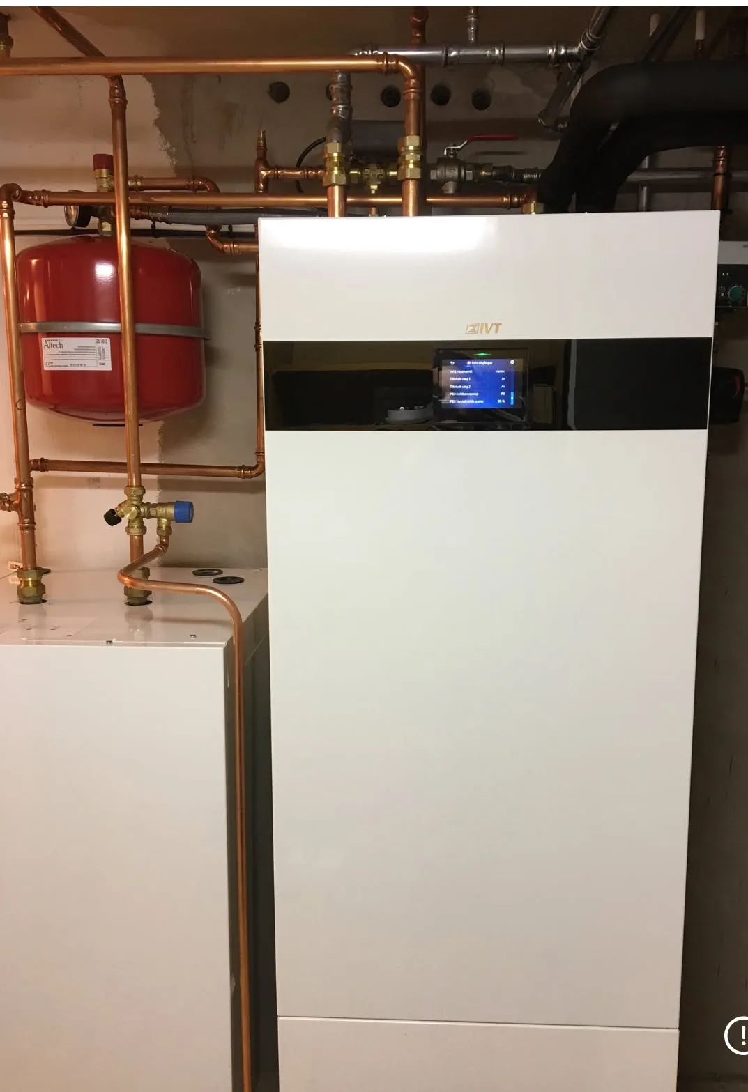 Bergvärmepumpsinstallation med dubbla borrhål i Landvetter
