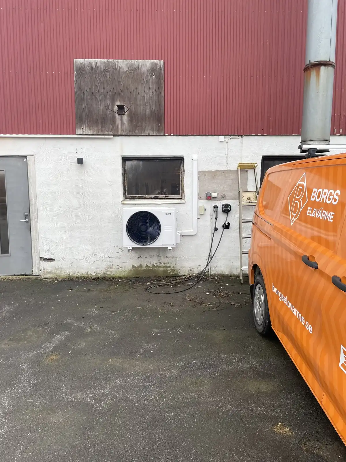 Installation av IVT Aero 705 luftvärmepump i Hyssna